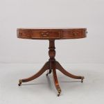 1206 4011 PEDESTAL TABLE